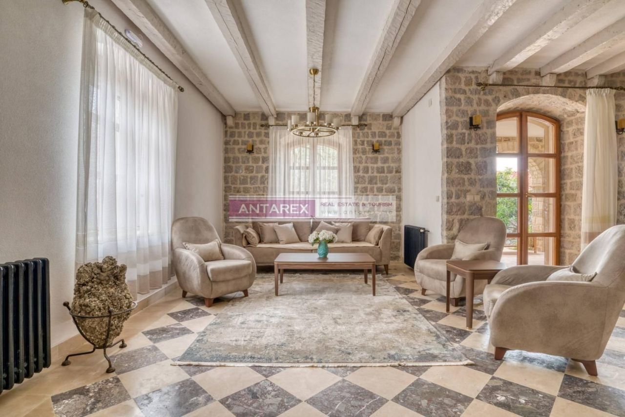 Вилла в Режевичах, Черногория, 450 м² - фото 6