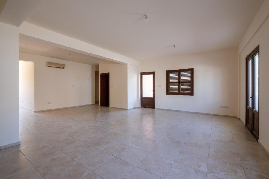 Апартаменты в Ларнаке, Кипр, 149 м² - фото 13