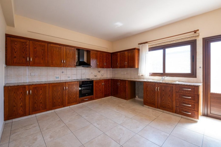 Апартаменты в Ларнаке, Кипр, 150 м² - фото 15