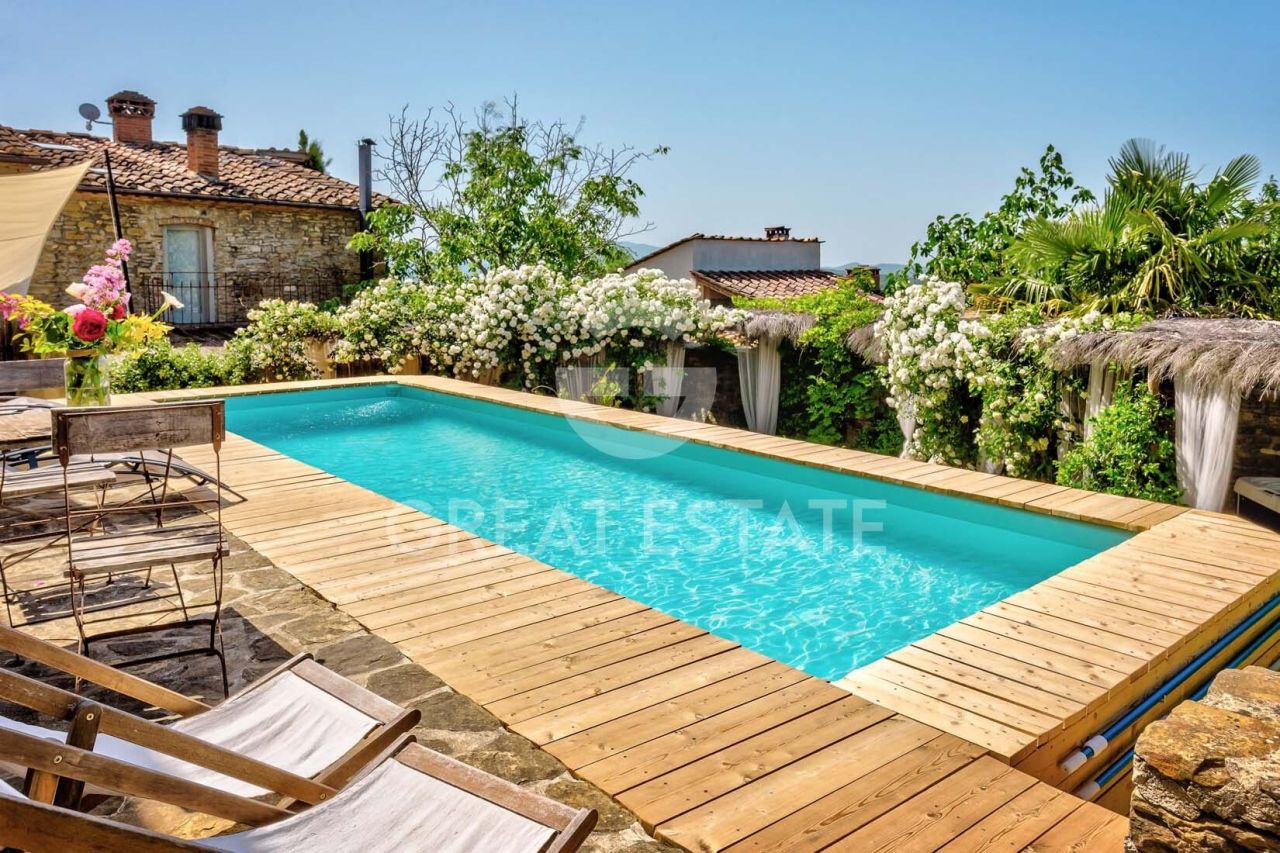 Дом в Ареццо, Италия, 357 м² - фото 3