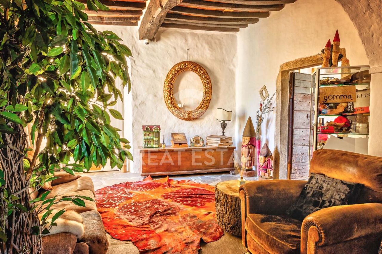 Дом в Ареццо, Италия, 357 м² - фото 11