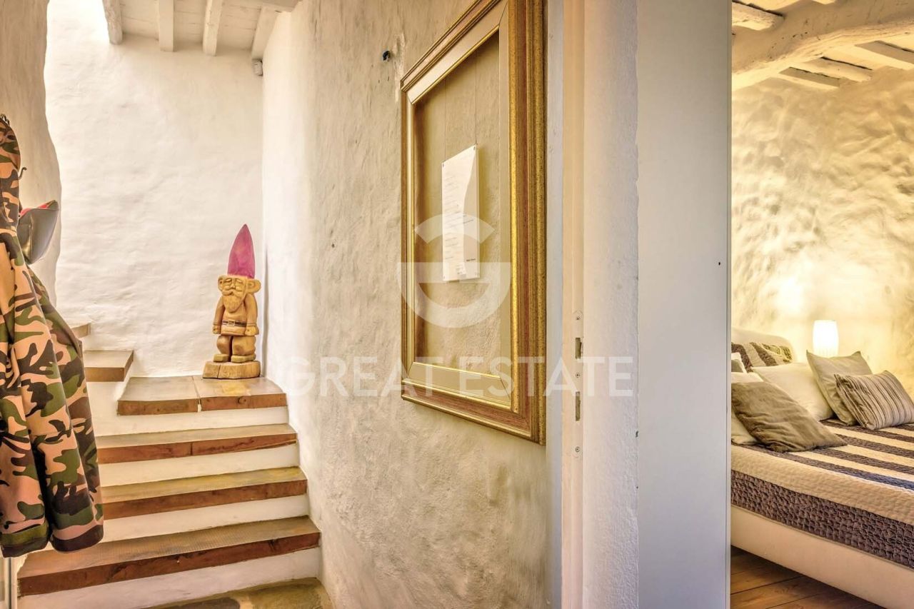 Дом в Ареццо, Италия, 357 м² - фото 16