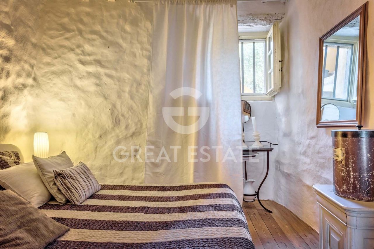 Дом в Ареццо, Италия, 357 м² - фото 17