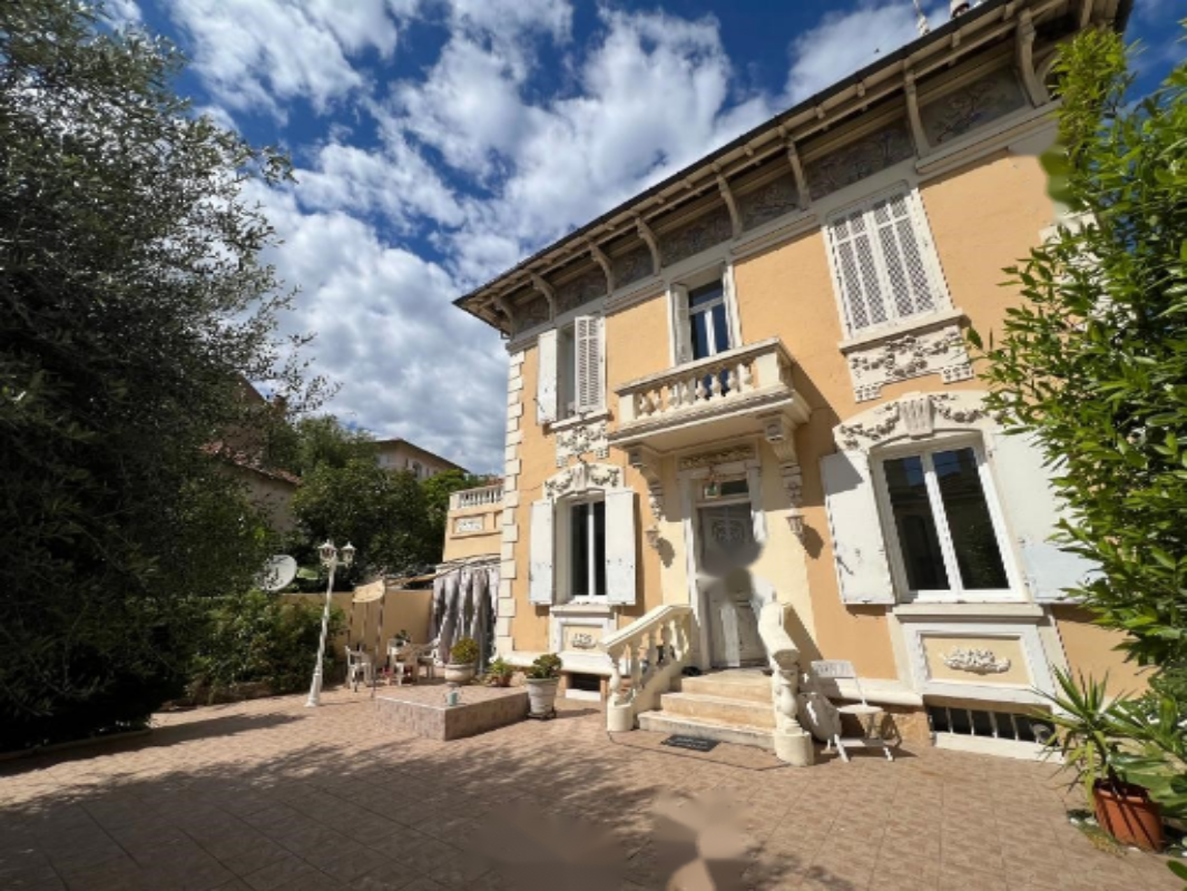 Квартира в Каннах, Франция, 199 м² - фото 1