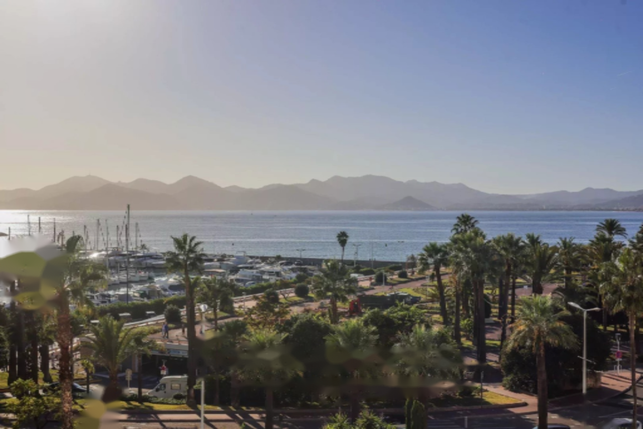 Квартира в Каннах, Франция, 99 м² - фото 1