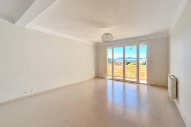 Квартира в Каннах, Франция, 70 м² - фото 1