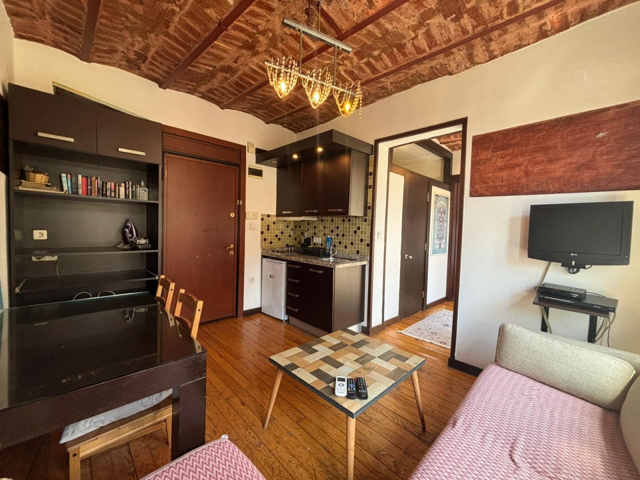 Квартира в Стамбуле, Турция, 65 м² - фото 11