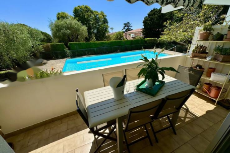 Квартира в Каннах, Франция, 90 м² - фото 1