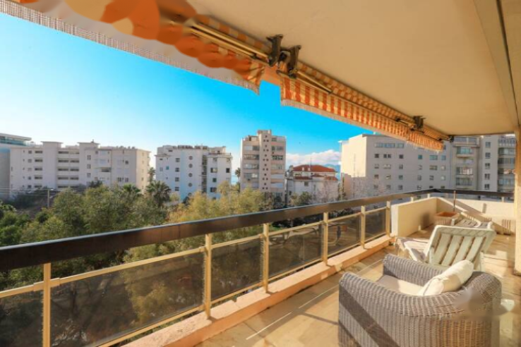 Квартира в Каннах, Франция, 104 м² - фото 1