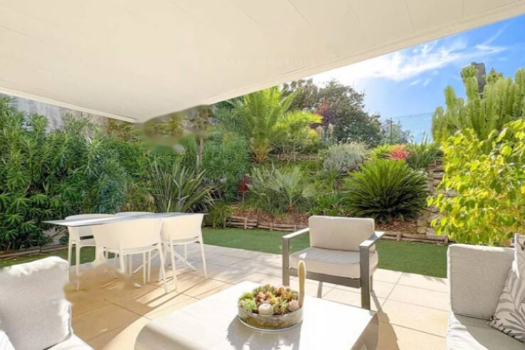 Квартира в Каннах, Франция, 55 м² - фото 1