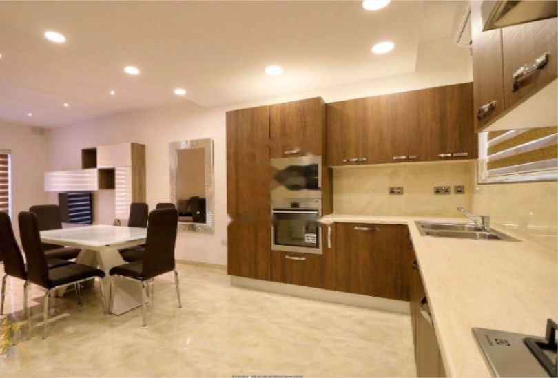 Квартира в Слиме, Мальта, 82 м² - фото 1