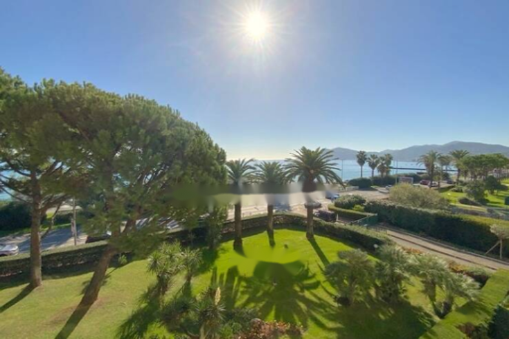 Квартира в Каннах, Франция, 33 м² - фото 1