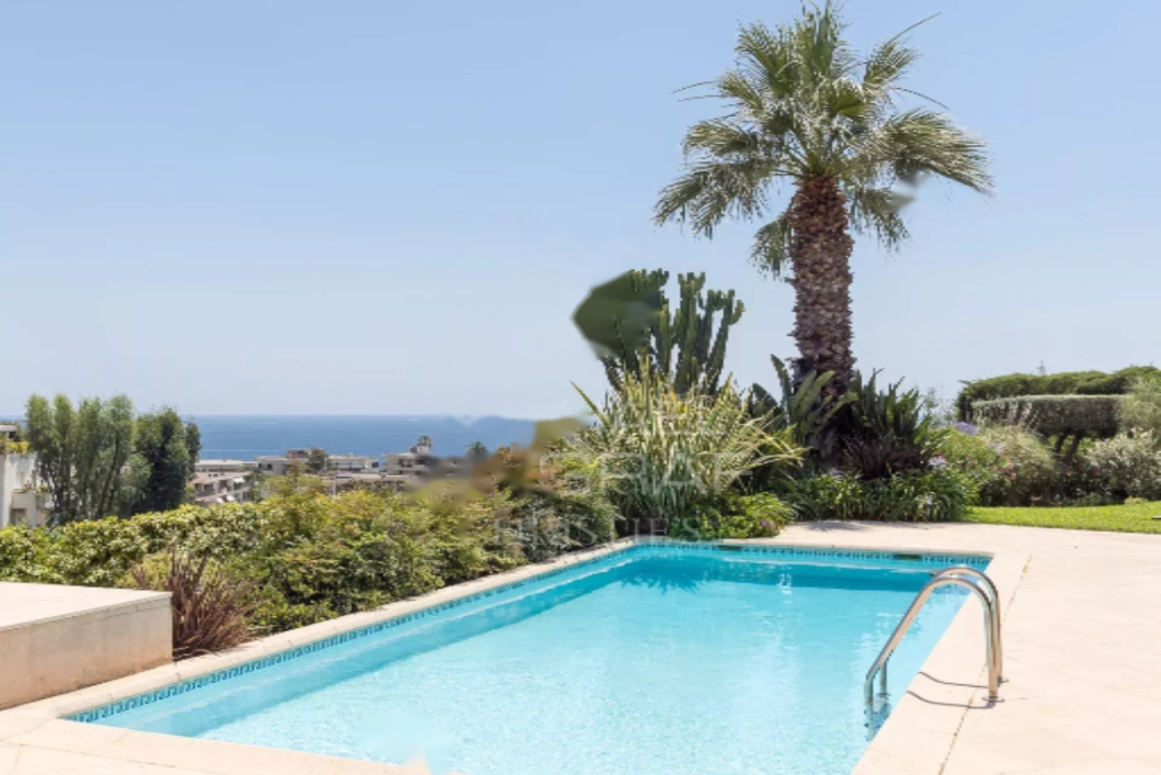 Квартира в Каннах, Франция, 245 м² - фото 2