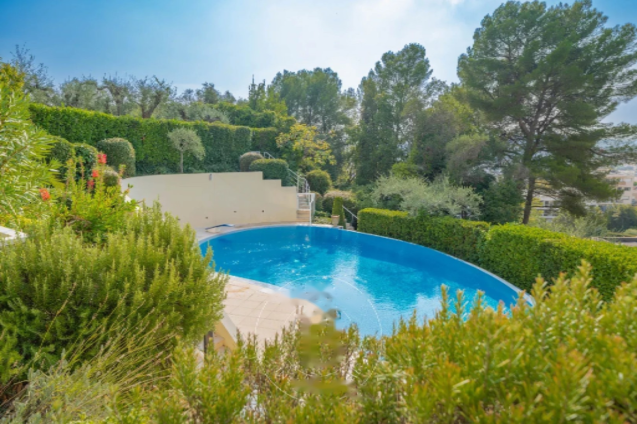 Квартира в Каннах, Франция, 71 м² - фото 2