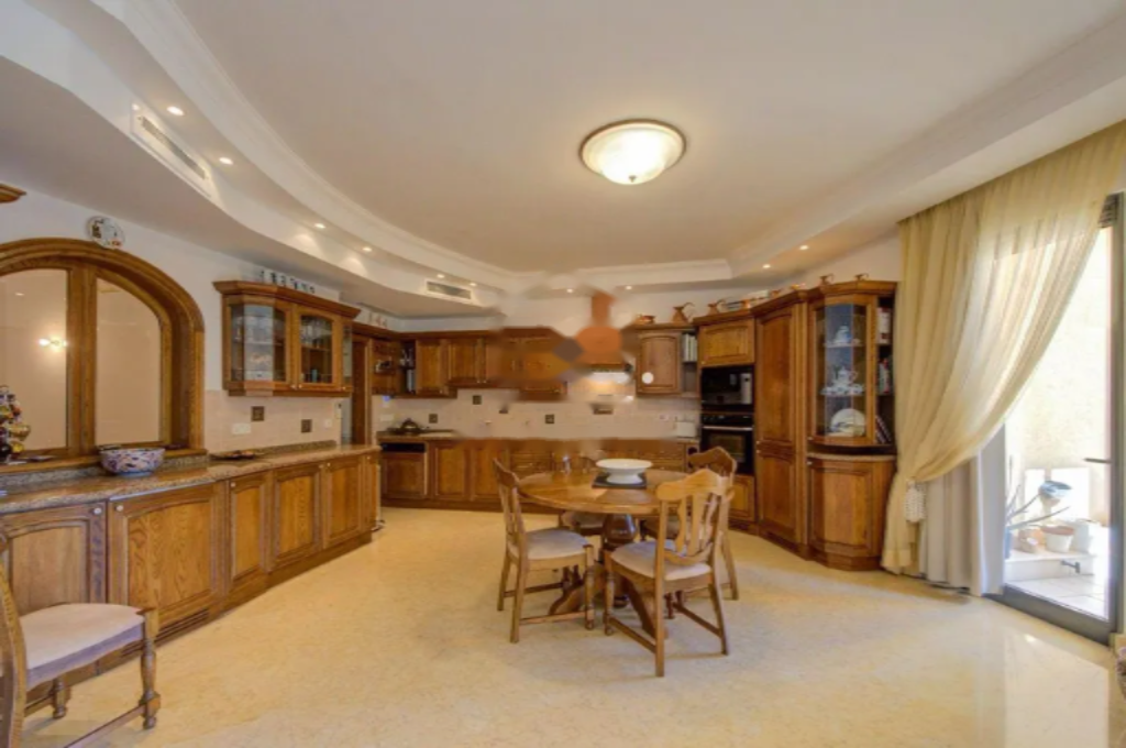 Квартира в Слиме, Мальта, 250 м² - фото 2