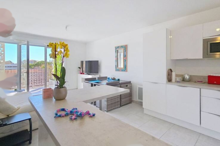 Квартира в Каннах, Франция, 59 м² - фото 2