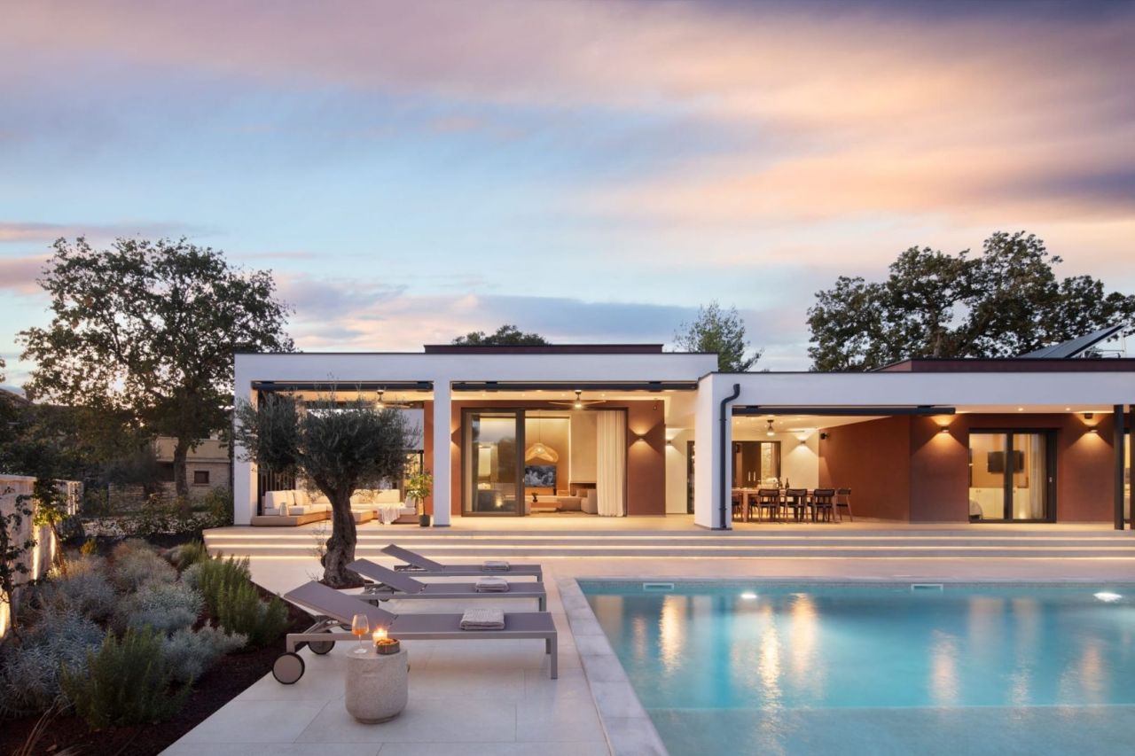 Вилла в Ровини, Хорватия, 200 м² - фото 2