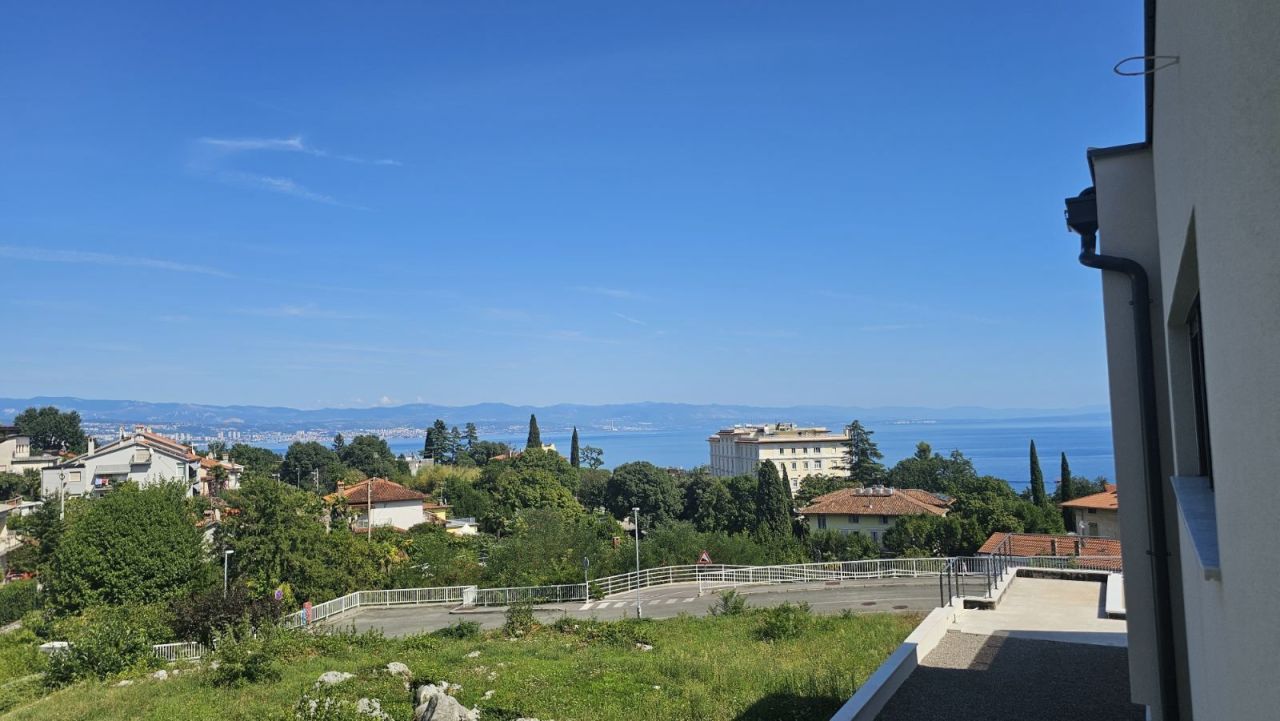 Вилла в Ловране, Хорватия, 298 м² - фото 2