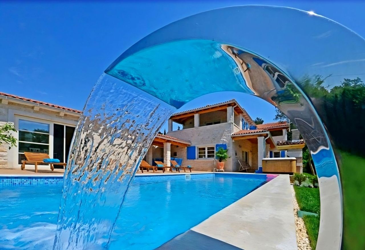 Вилла в Порече, Хорватия, 398 м² - фото 2