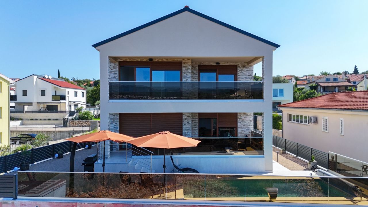 Вилла в Малинска-Дубашнице, Хорватия, 280 м² - фото 5