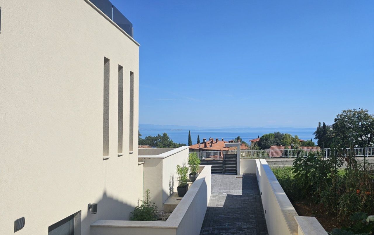 Вилла в Ловране, Хорватия, 298 м² - фото 5