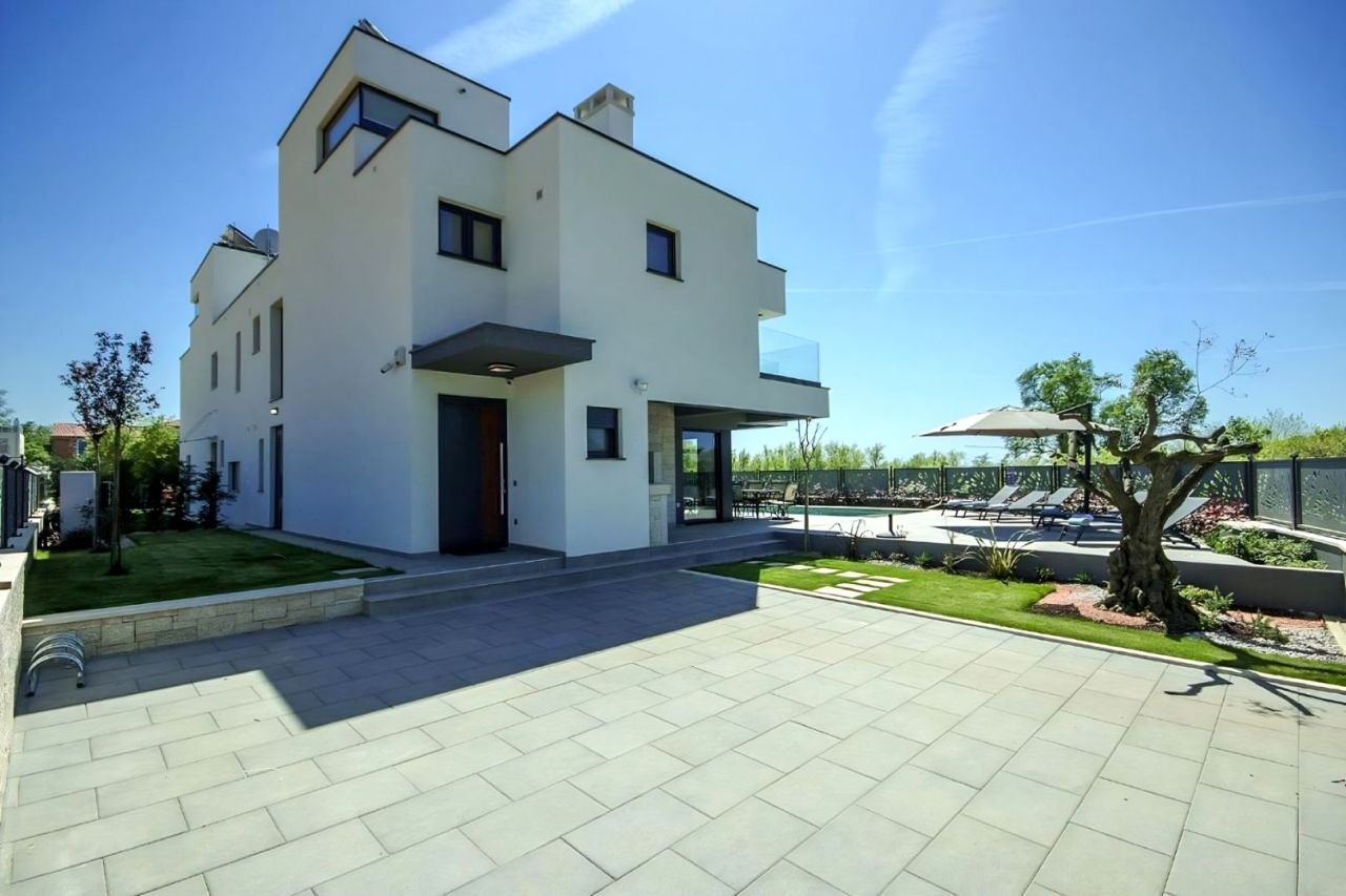 Вилла в Порече, Хорватия, 250 м² - фото 6