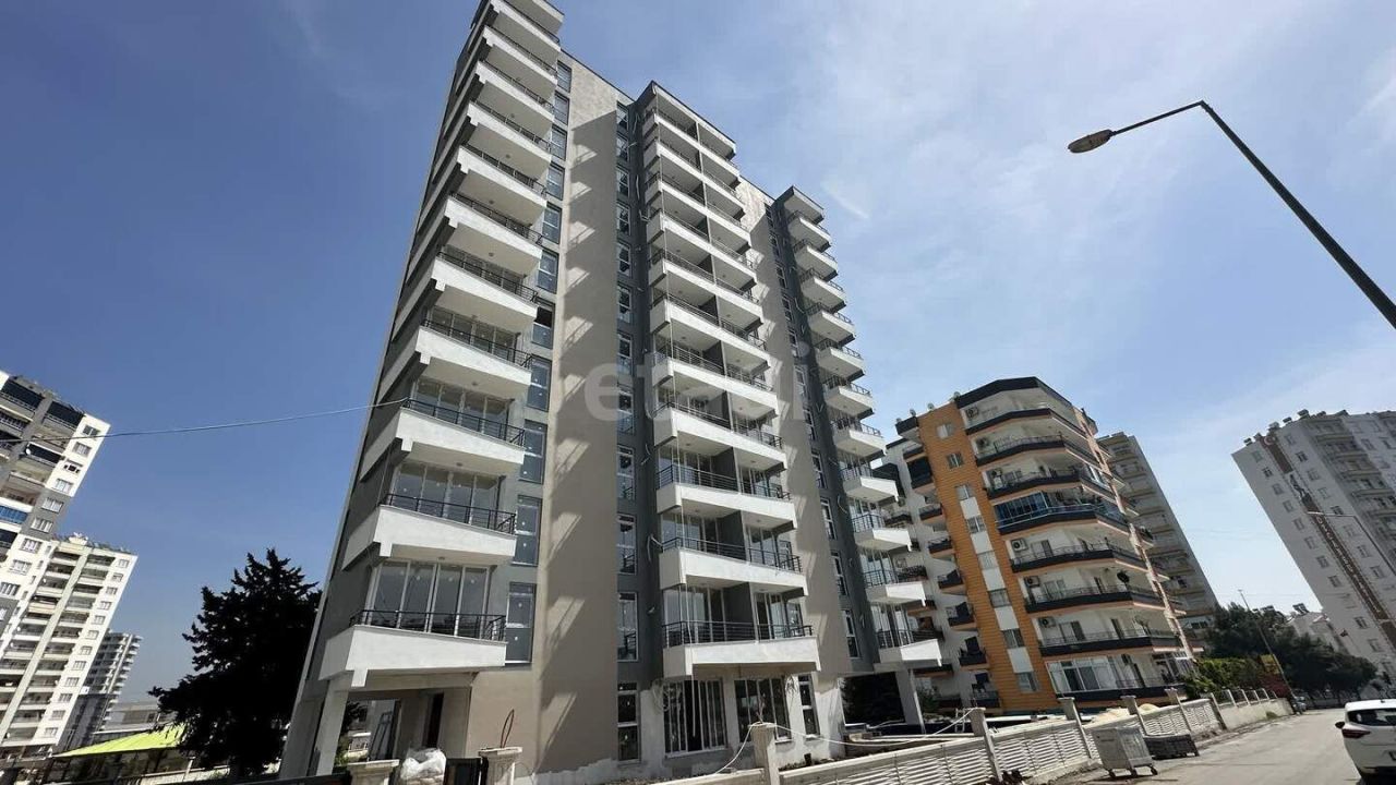 Квартира в Мерсине, Турция, 45 м² - фото 1