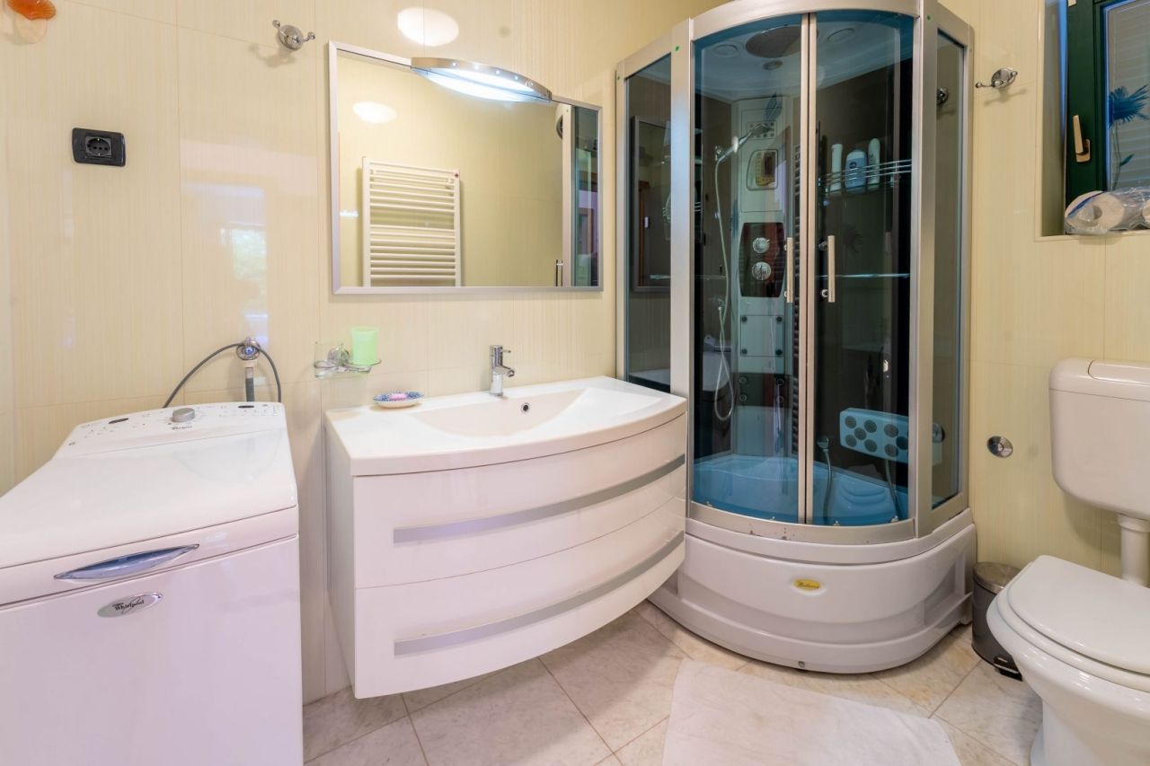 Вилла в Опатии, Хорватия, 261 м² - фото 13