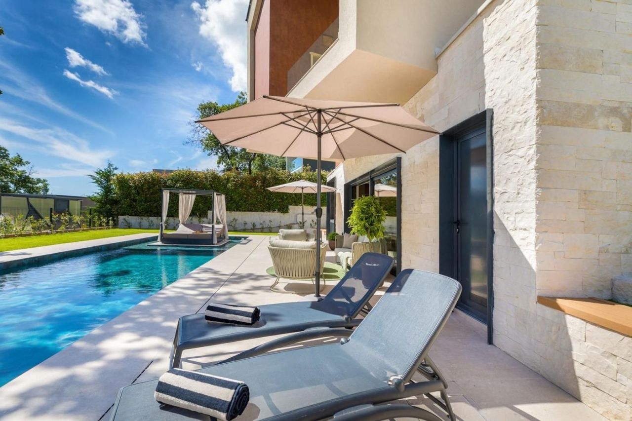 Вилла в Порече, Хорватия, 200 м² - фото 16