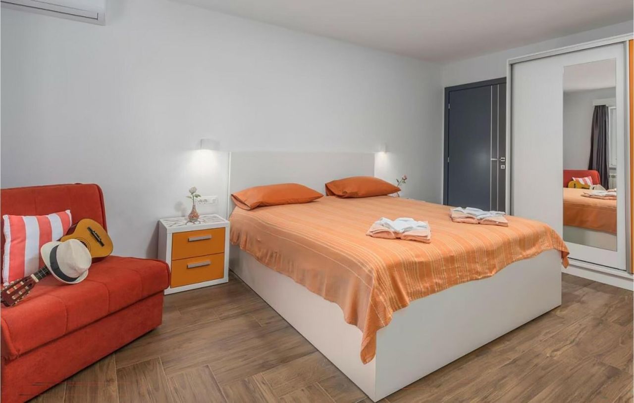 Вилла в Тиняне, Хорватия, 140 м² - фото 16