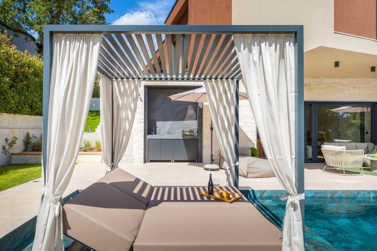 Вилла в Порече, Хорватия, 200 м² - фото 17