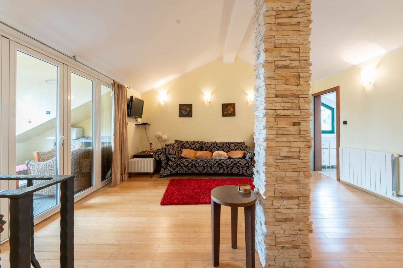 Вилла в Опатии, Хорватия, 261 м² - фото 18