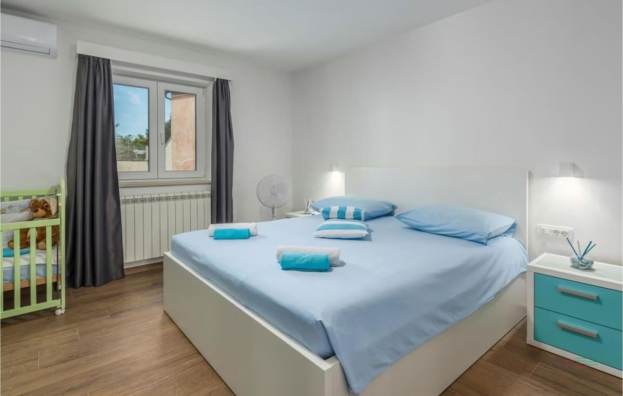 Вилла в Тиняне, Хорватия, 140 м² - фото 18