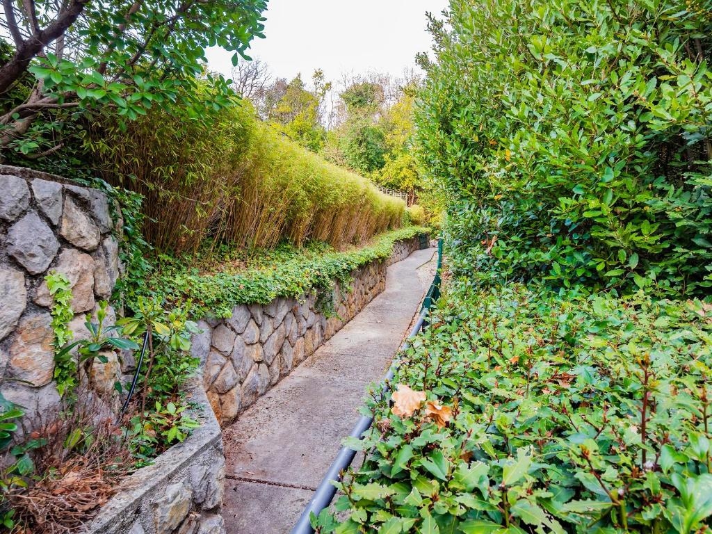 Отель, гостиница Mošćenička Draga, Хорватия, 840 м² - фото 19