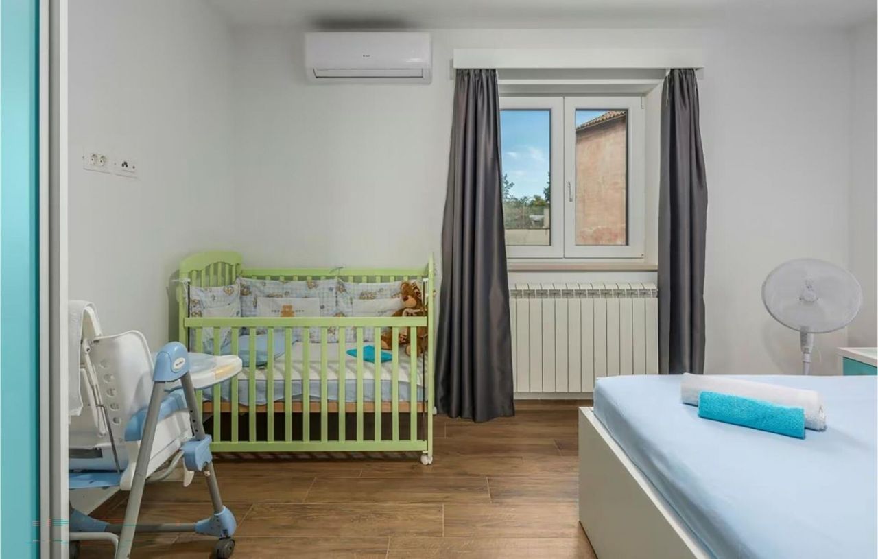 Вилла в Тиняне, Хорватия, 140 м² - фото 19