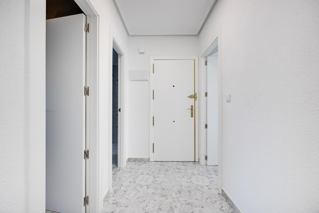 Квартира в Торревьехе, Испания, 58 м² - фото 13