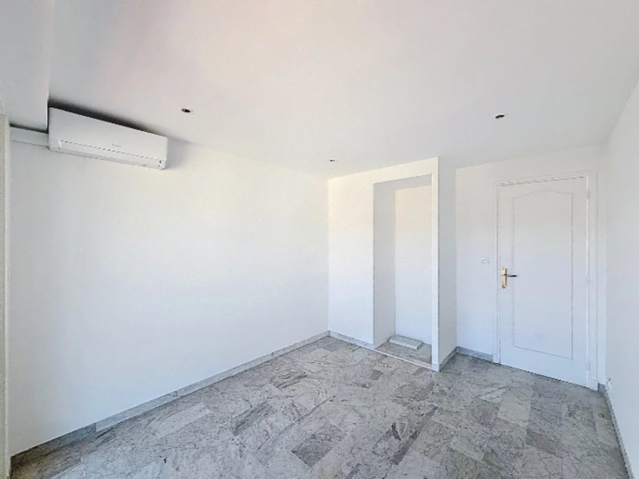 Квартира в Каннах, Франция, 62 м² - фото 8