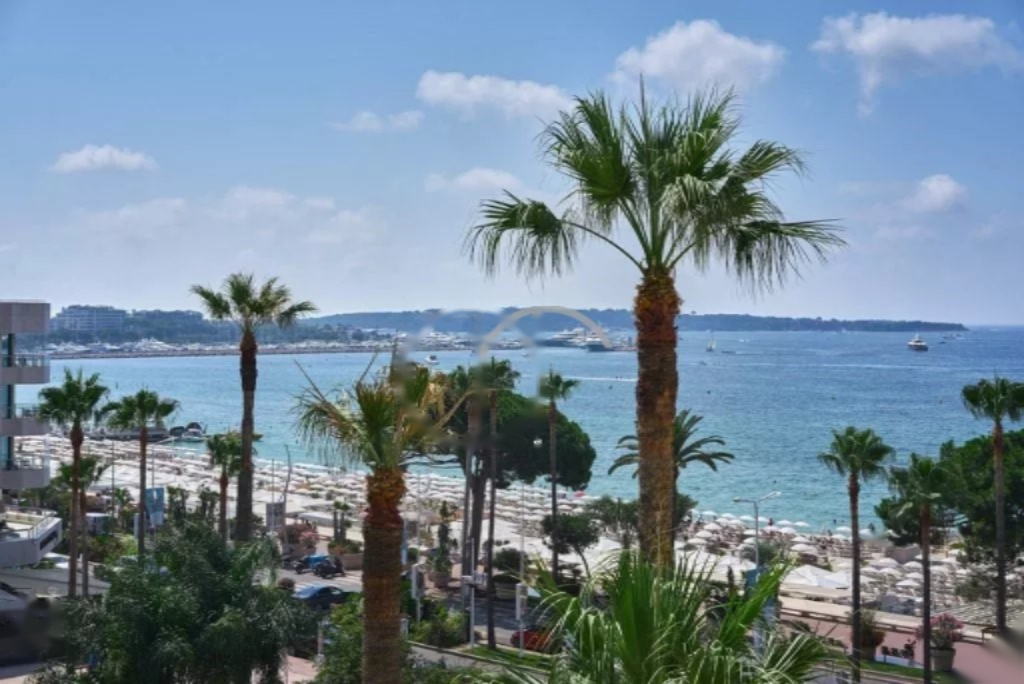 Квартира в Каннах, Франция, 61 м² - фото 12