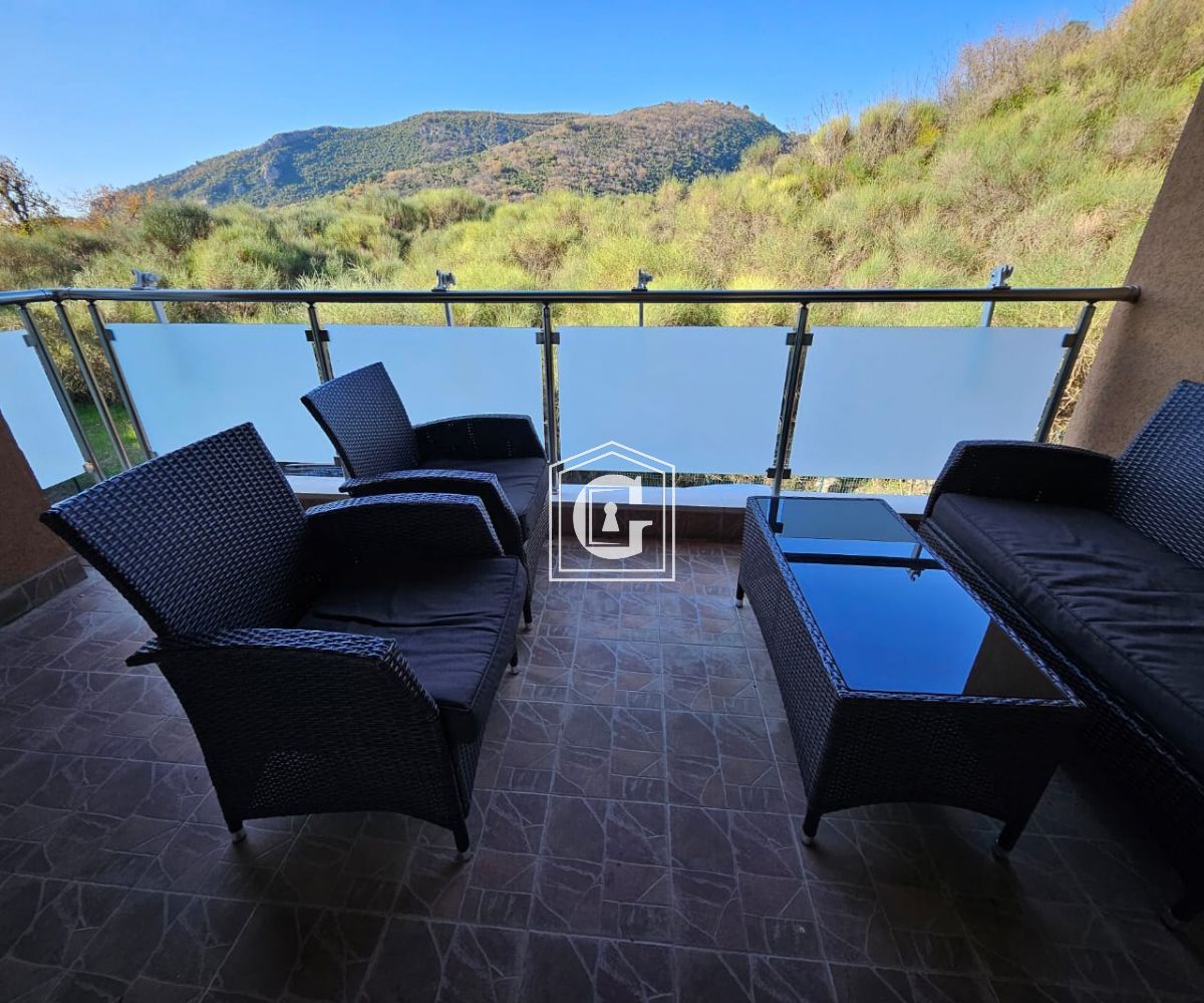 Апартаменты в Бечичи, Черногория, 68 м² - фото 1