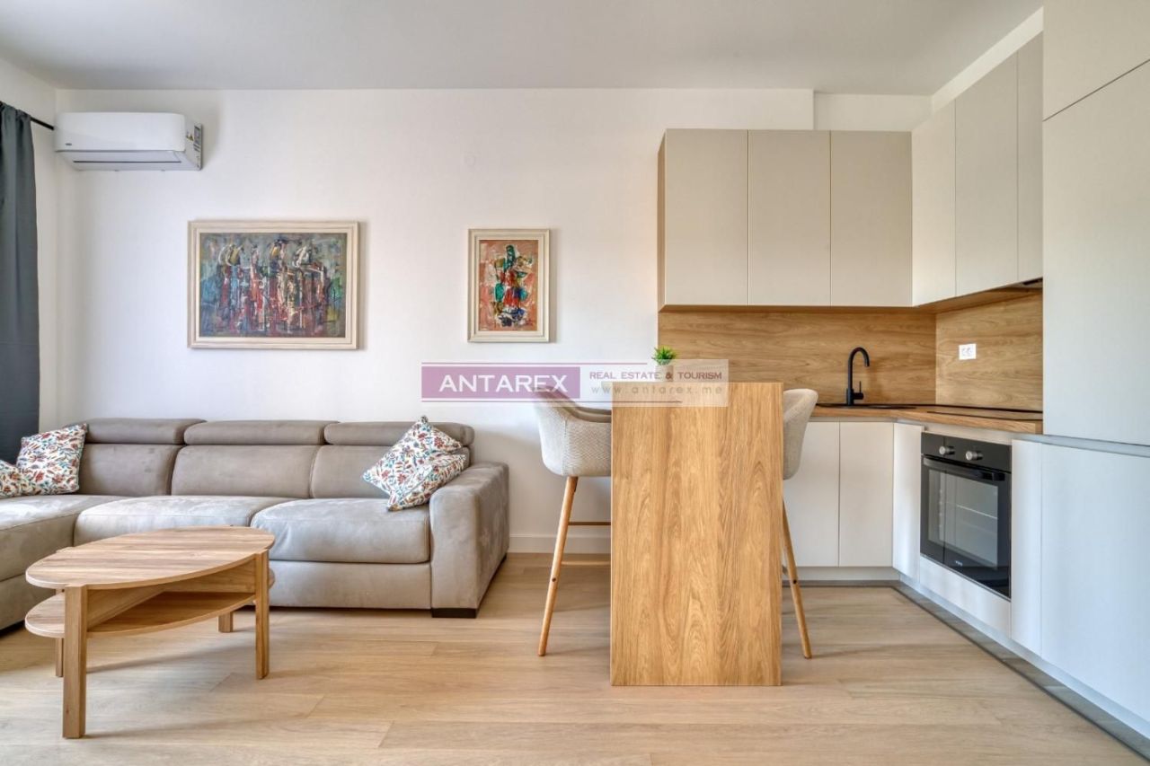 Апартаменты в Бечичи, Черногория, 53 м² - фото 2