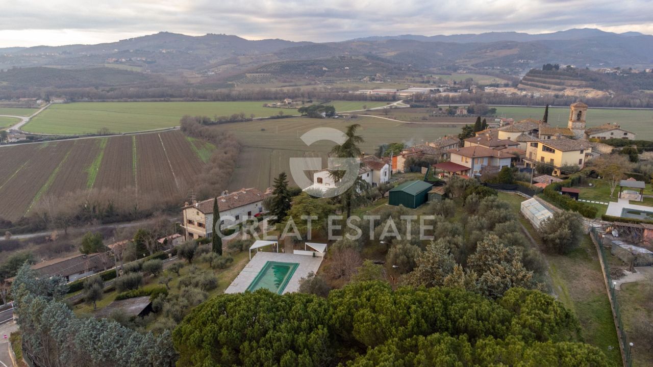 Вилла в Корчано, Италия, 683.25 м² - фото 4