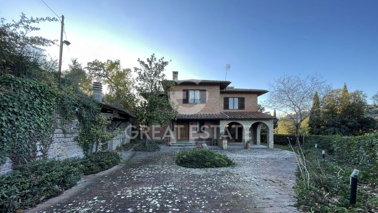 Дом в Монтепульчано, Италия, 406.2 м² - фото 5