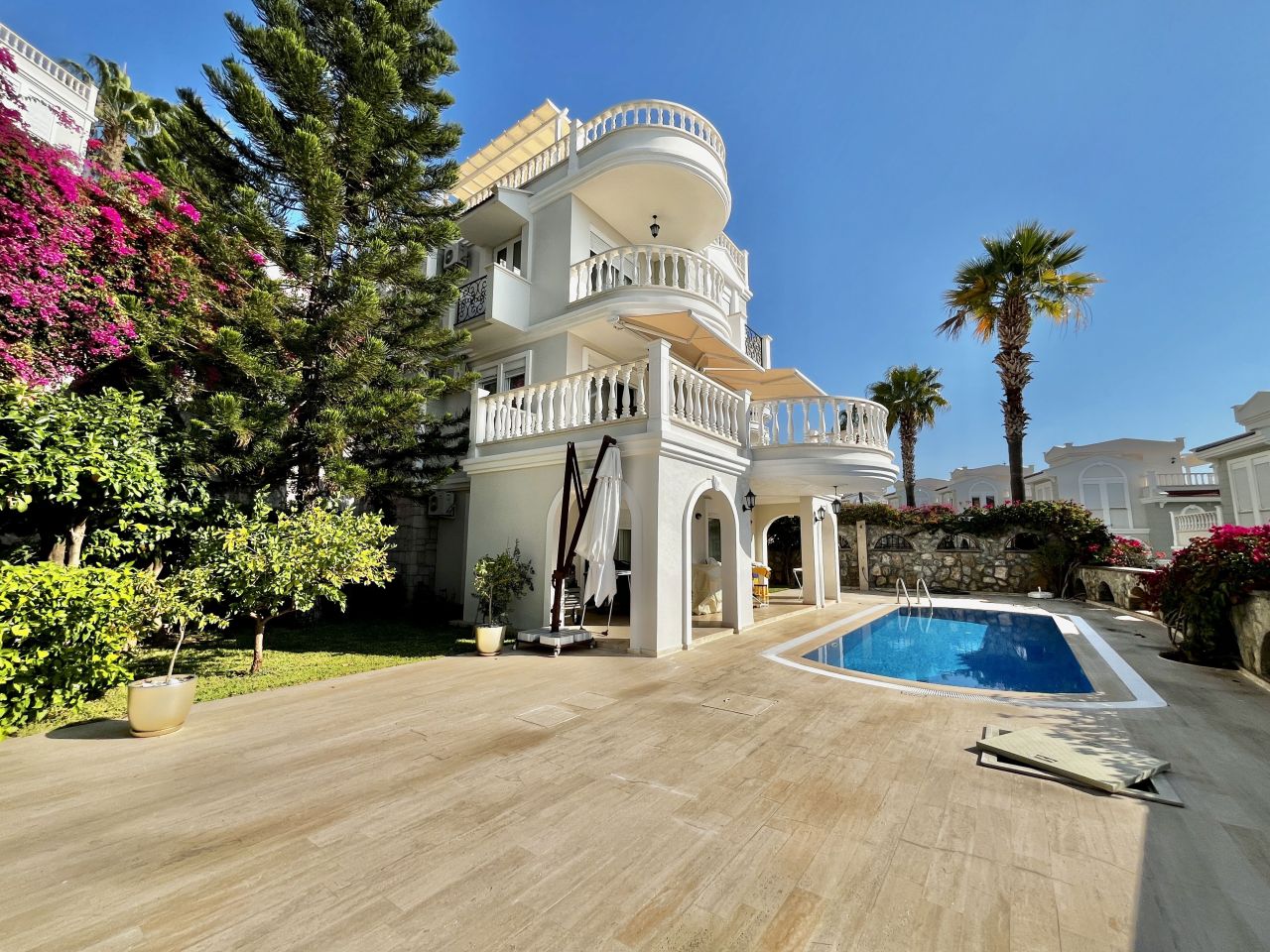 Вилла в Алании, Турция, 252 м² - фото 1