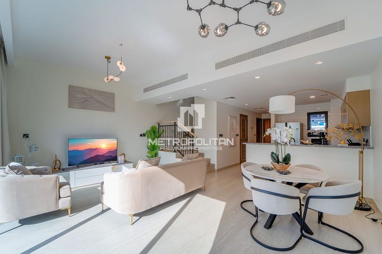 Вилла в Дубае, ОАЭ, 144 м² - фото 1