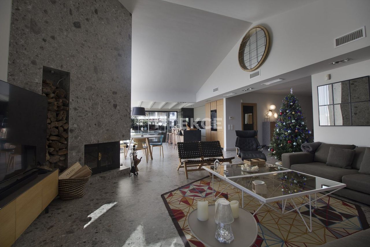 Вилла в Бенальмадене, Испания, 235 м² - фото 7