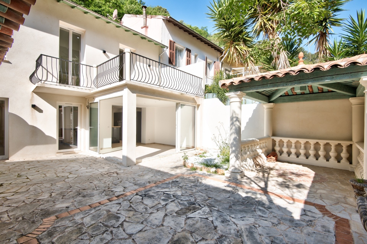 Вилла в Ницце, Франция, 160 м² - фото 2