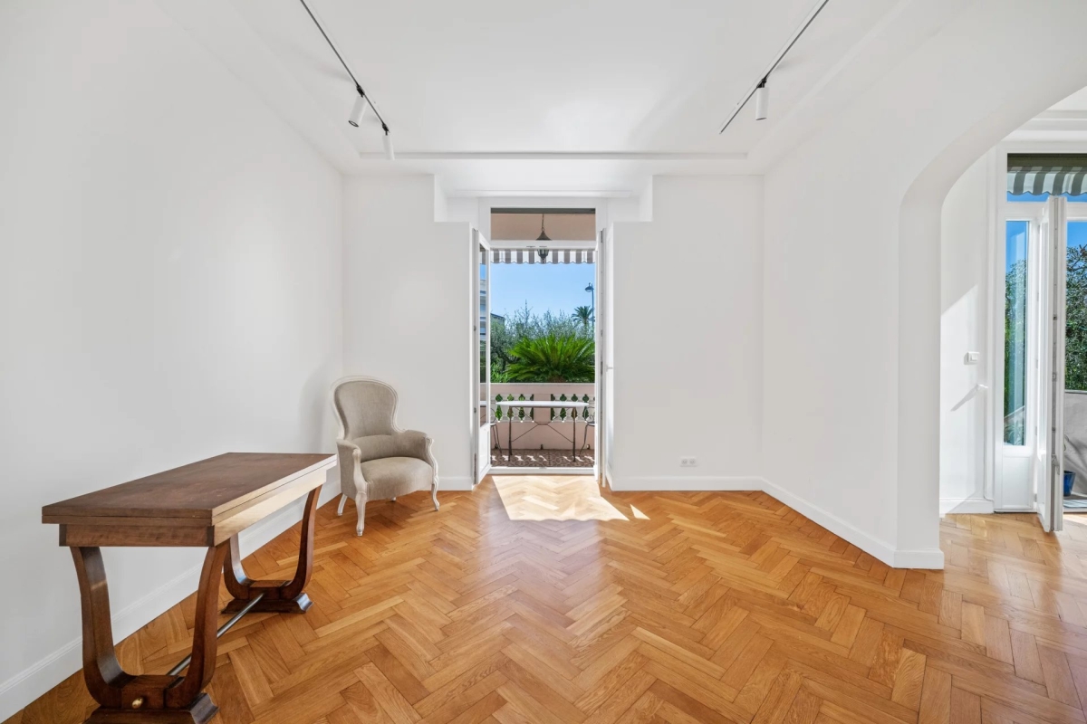 Вилла в Ницце, Франция, 230 м² - фото 9