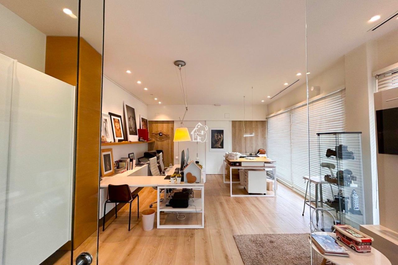 Офис в Сан-Мигель де Салинас, Испания, 90 м² - фото 2