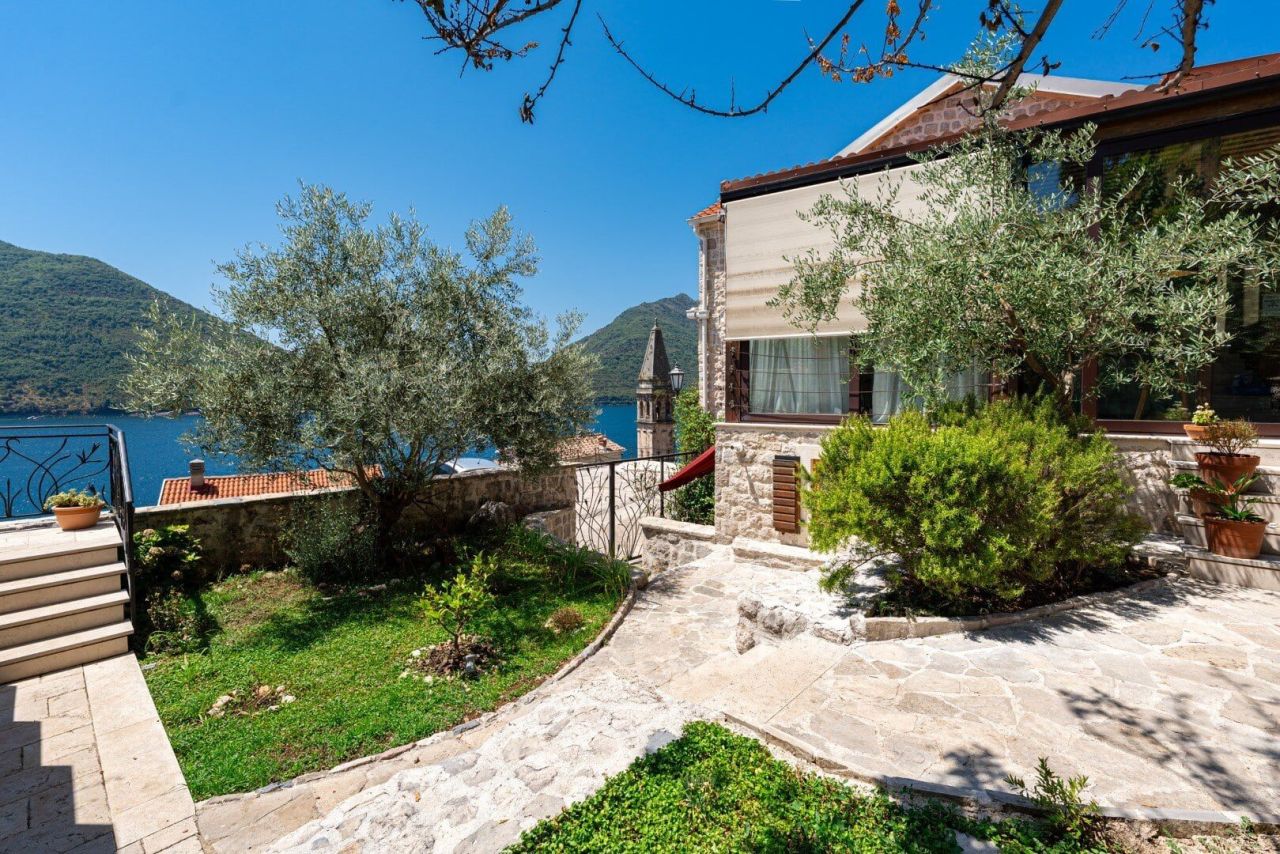 Отель, гостиница в Перасте, Черногория, 258 м² - фото 12