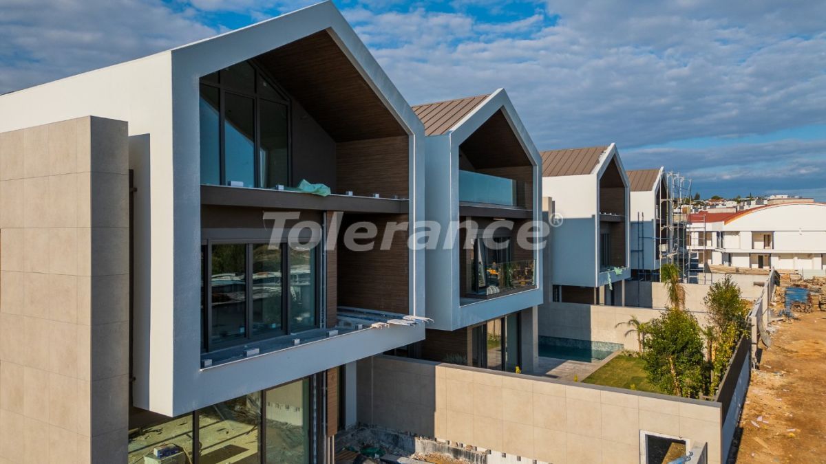 Вилла в Ларе, Турция, 400 м² - фото 2